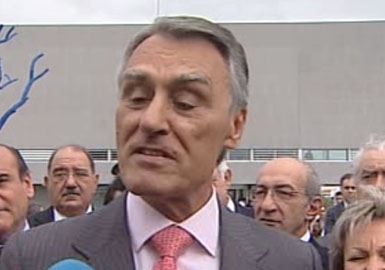 Cavaco Silva defende reinvenção do conceito de serviço público, sem visão ideológica